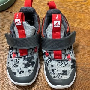 Adidas tennis shoes